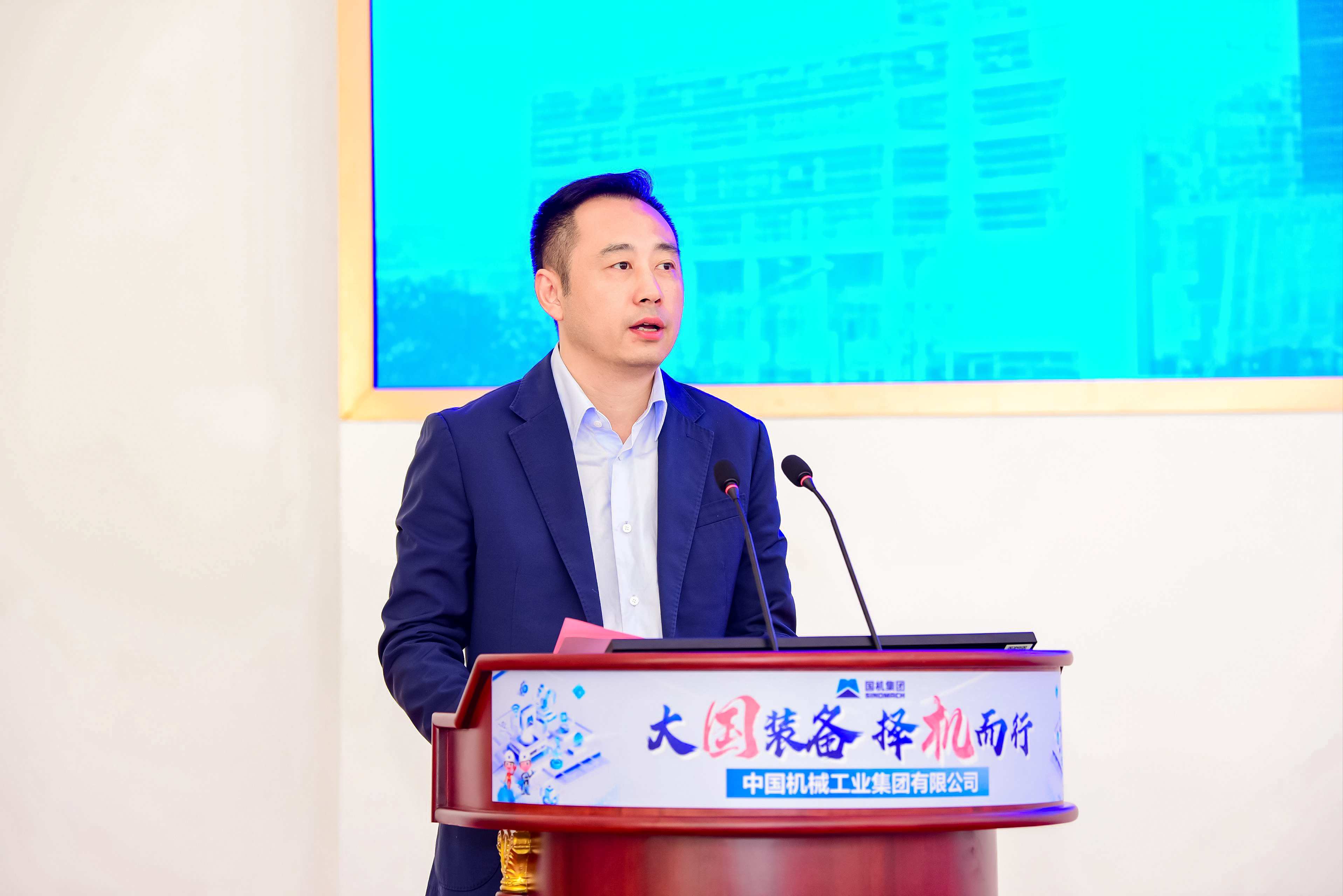 王健作集团校园宣讲推介